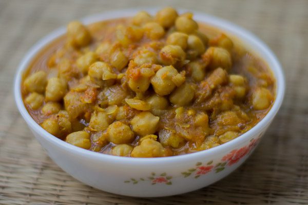 Easy-Chana-Masala-Recipe