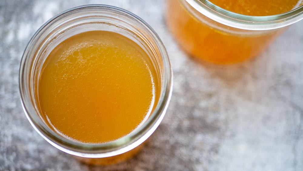 chicken-bone-broth-recipe-1