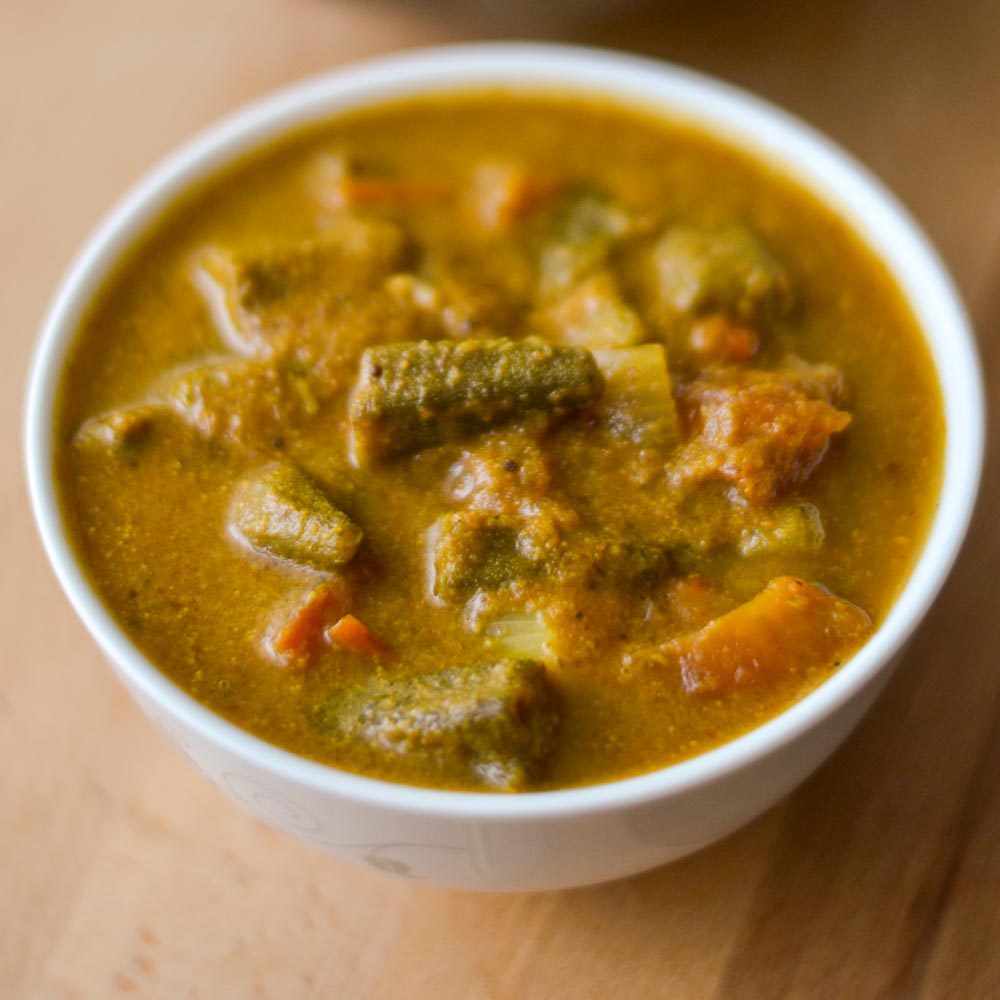 vendakkai-kara-kuzhambu