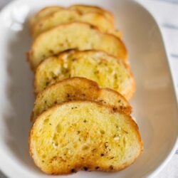 easy-pan-fried-garlic-bread